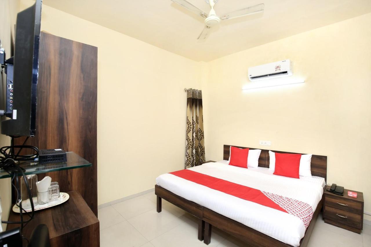 Hotel Oyo 16126 Aanantham Ludhiana Exterior foto