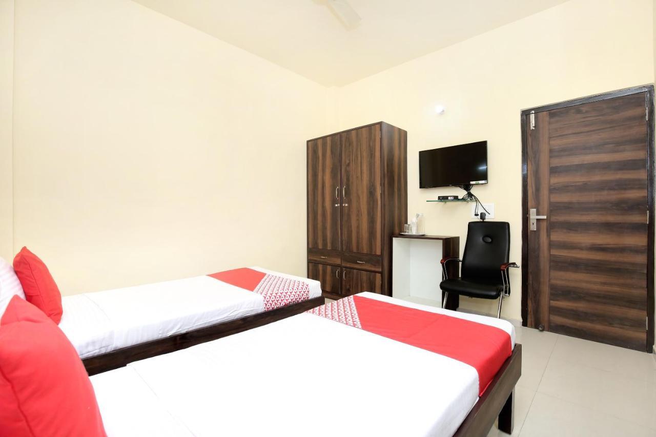 Hotel Oyo 16126 Aanantham Ludhiana Exterior foto